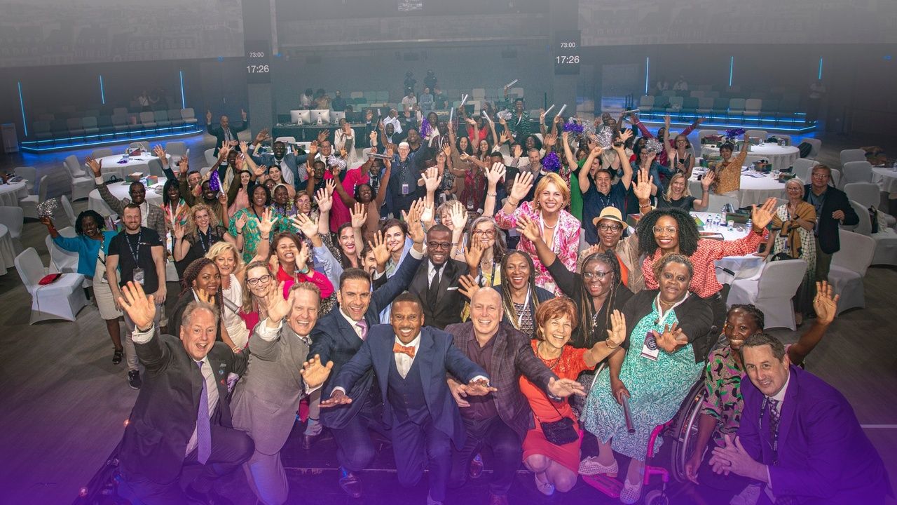 Paris IMC Graphic Paris IMC Graphic